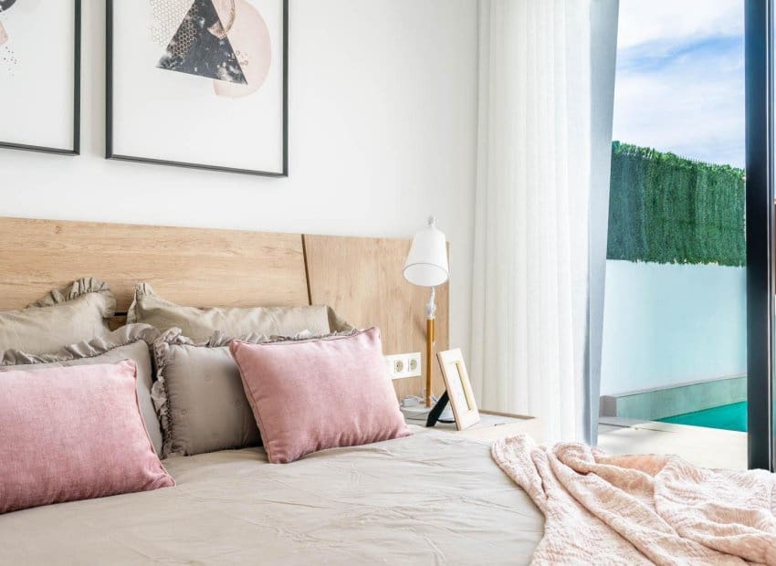 3 soveværelse Villa til salg i Roldan med swimmingpool - € 395.950 (Ref: 8987058)