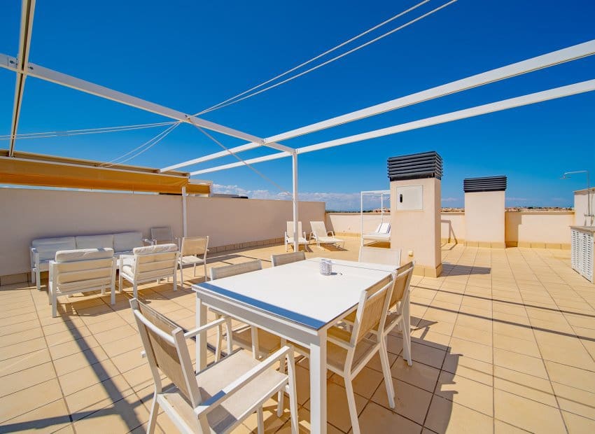 3 soveværelse Penthouse til salg i Villamartin med swimmingpool - € 360.000 (Ref: 9000322)