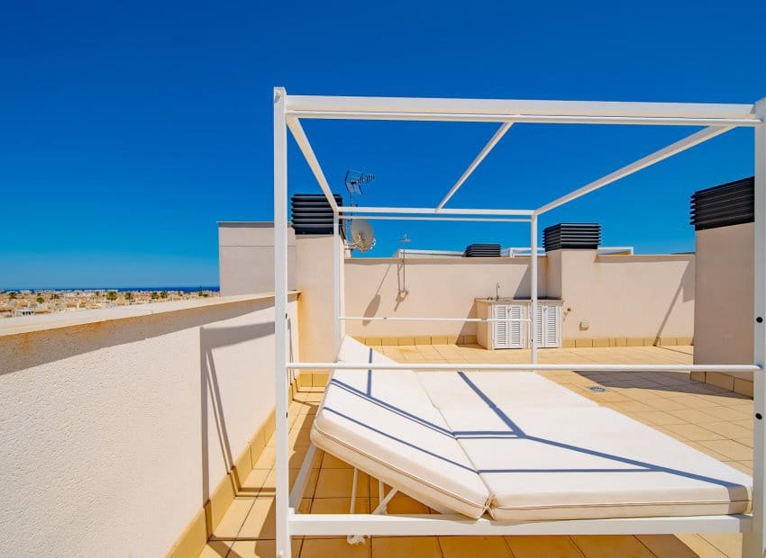 3 soveværelse Penthouse til salg i Villamartin med swimmingpool - € 360.000 (Ref: 9000322)