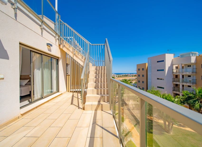 3 soveværelse Penthouse til salg i Villamartin med swimmingpool - € 360.000 (Ref: 9000322)