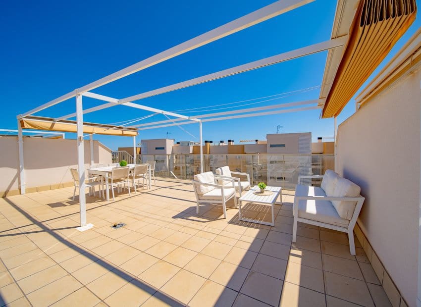 3 soveværelse Penthouse til salg i Villamartin med swimmingpool - € 360.000 (Ref: 9000322)