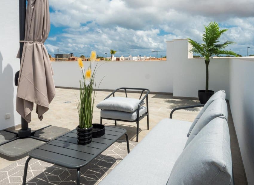 3 soveværelse Villa til salg i San Pedro del Pinatar med swimmingpool - € 465.000 (Ref: 9006248)