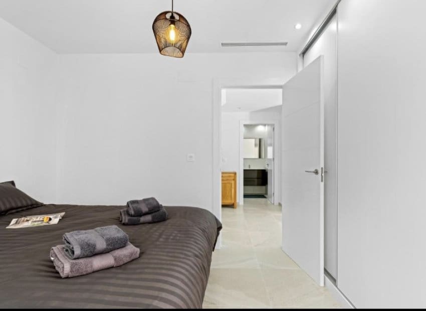 Chalet de 3 habitaciones en San Miguel de Salinas en venta con piscina - 355.000 € (Ref: 9006249)