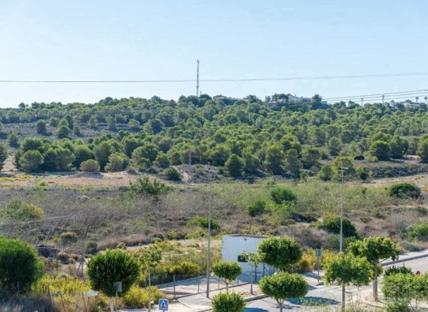 Chalet de 3 habitaciones en San Miguel de Salinas en venta con piscina - 355.000 € (Ref: 9006249)