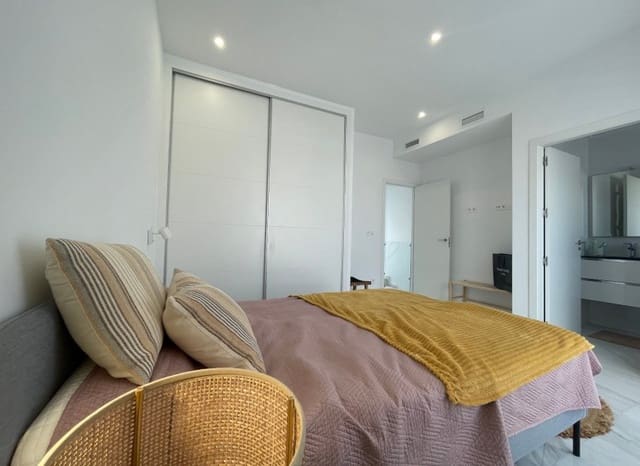 3 Zimmer Villa zu verkaufen in Benijófar mit Pool - 379.990 € (Ref: 9006255)