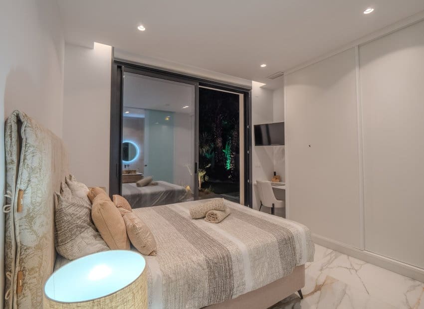 4 chambre Villa/Maison à vendre à Orihuela Costa avec piscine - 2 880 000 € (Ref: 9019125)