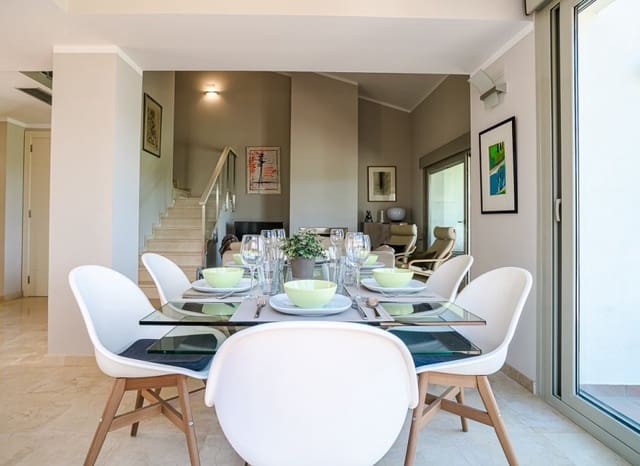 3 soverom Rekkehus til salgs i Las Colinas Golf, Orihuela med svømmebasseng - € 525 000 (Ref: 9019312)