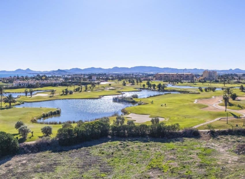 3 soveværelse Lejlighed til salg i Los Alcazares med swimmingpool - € 359.000 (Ref: 9021882)