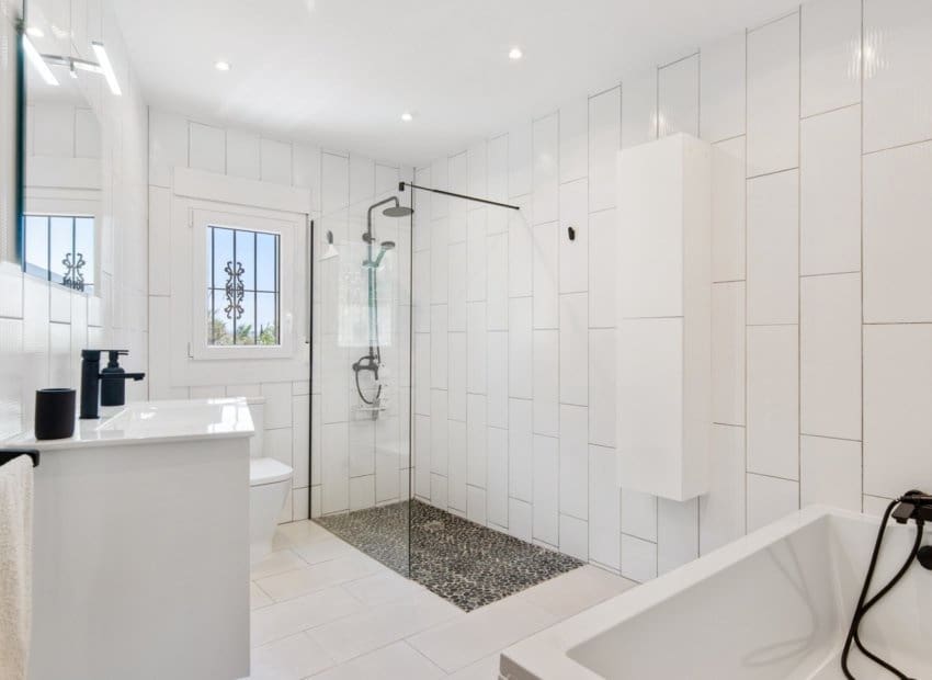 4 soveværelse Finca/Landehus til salg i Catral med swimmingpool - € 565.000 (Ref: 9061768)