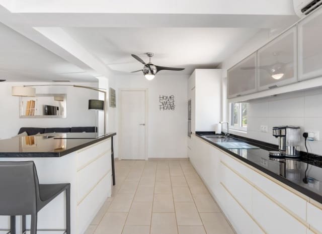 4 soveværelse Finca/Landehus til salg i Catral med swimmingpool - € 565.000 (Ref: 9061768)