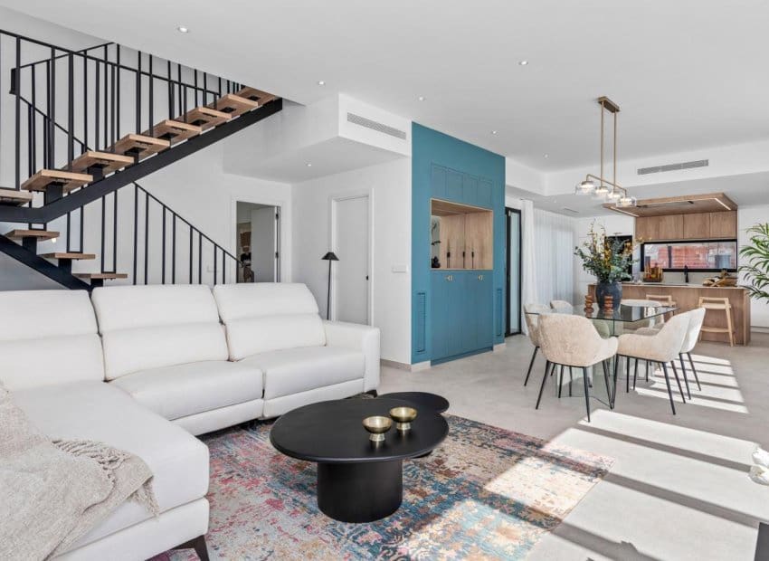 Chalet de 4 habitaciones en Polop en venta con piscina - 725.000 € (Ref: 9061777)