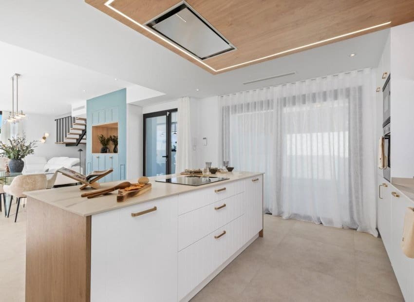 Chalet de 4 habitaciones en Polop en venta con piscina - 725.000 € (Ref: 9061777)