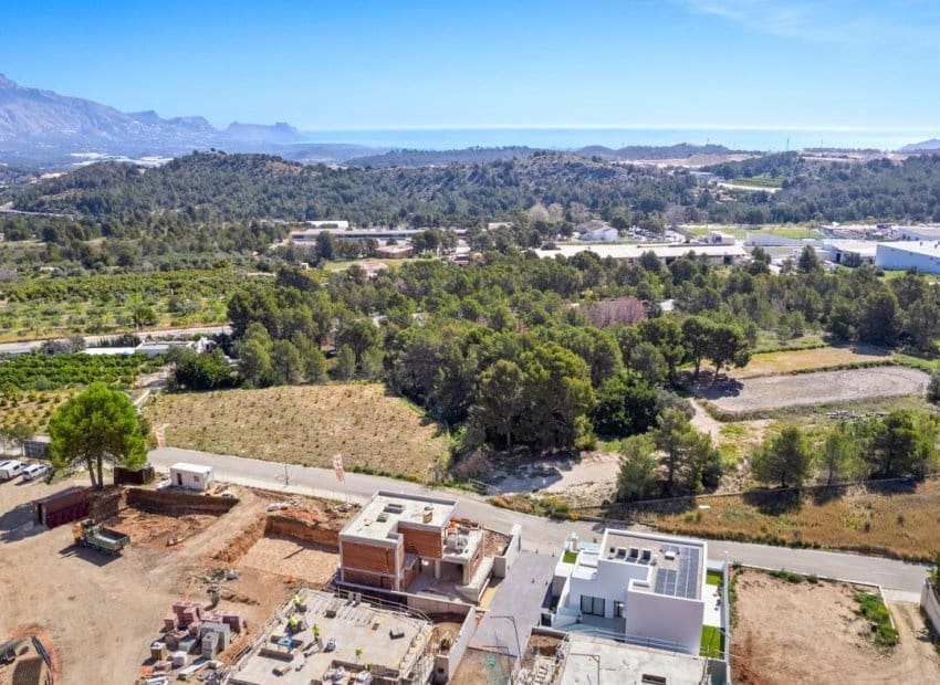 Chalet de 4 habitaciones en Polop en venta con piscina - 725.000 € (Ref: 9061777)