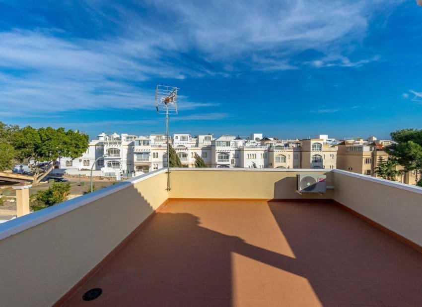 3 sypialnia Dom blizniak na sprzedaż w Filipinas z basenem - 295 000 € (Ref: 9061779)