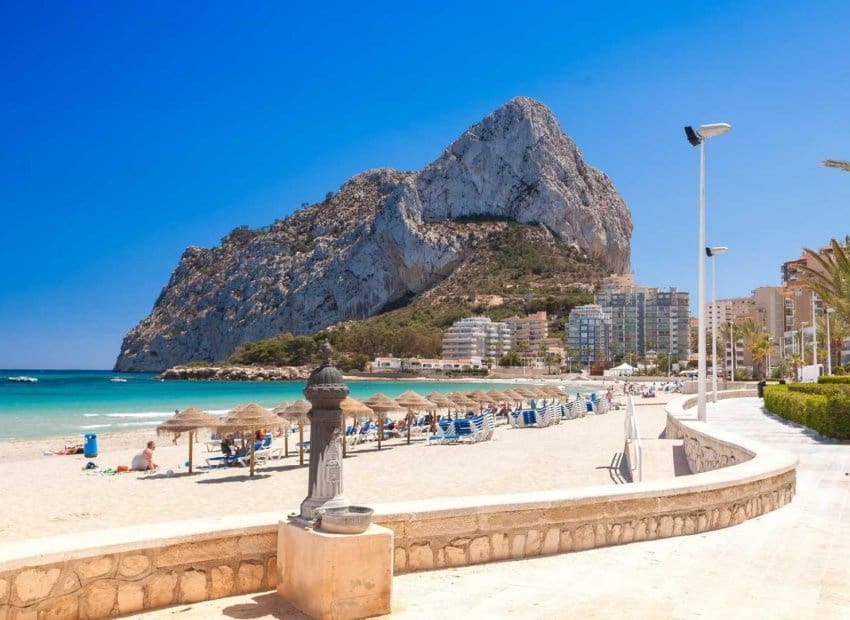 2 soveværelse Lejlighed til salg i Calpe / Calp med swimmingpool - € 479.000 (Ref: 9086517)