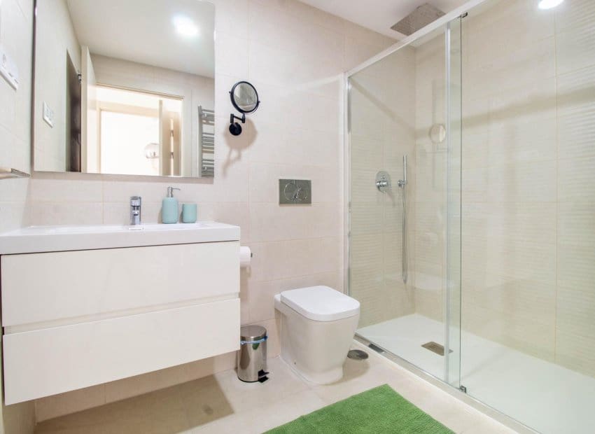 2 bedroom Apartment for sale in Orihuela Costa - € 395,000 (Ref: 9131462)