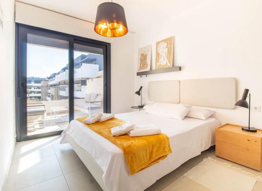 2 bedroom Apartment for sale in Orihuela Costa - € 395,000 (Ref: 9131462)