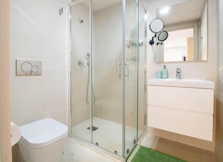 2 bedroom Apartment for sale in Orihuela Costa - € 395,000 (Ref: 9131462)