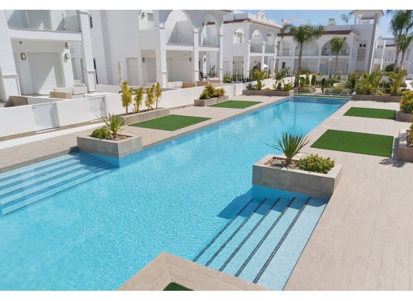 2 soveværelse Penthouse til salg i Ciudad Quesada med swimmingpool - € 299.900 (Ref: 9131469)