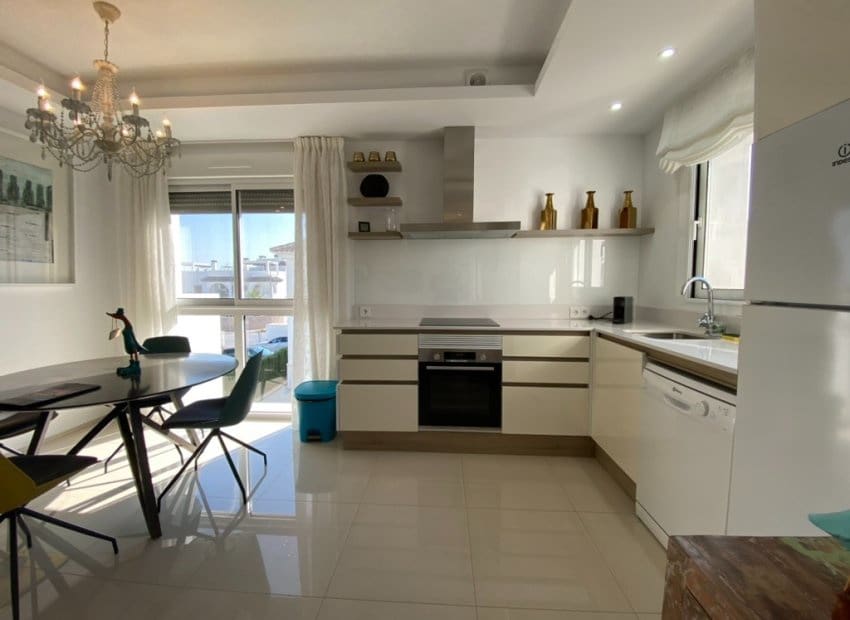 2 soveværelse Penthouse til salg i Ciudad Quesada med swimmingpool - € 299.900 (Ref: 9131469)