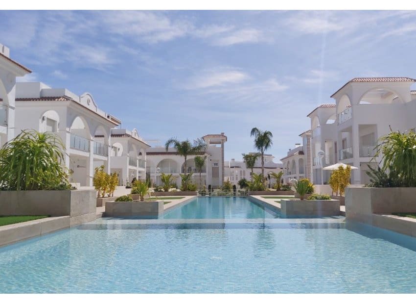 2 soveværelse Penthouse til salg i Ciudad Quesada med swimmingpool - € 299.900 (Ref: 9131469)