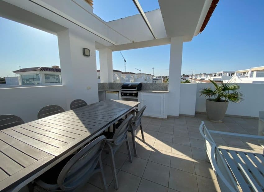 2 soveværelse Penthouse til salg i Ciudad Quesada med swimmingpool - € 299.900 (Ref: 9131469)