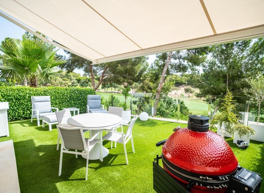 2 bedroom Apartment for sale in Pilar de la Horadada with pool - € 317,500 (Ref: 9131471)