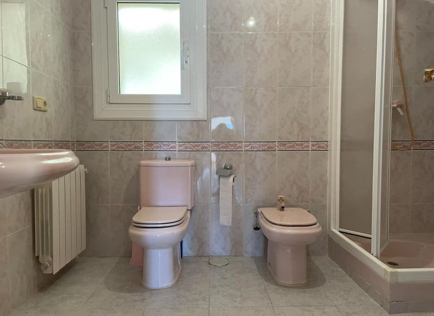 4 bedroom Villa for sale in Villamartin with pool - € 510,000 (Ref: 9131479)