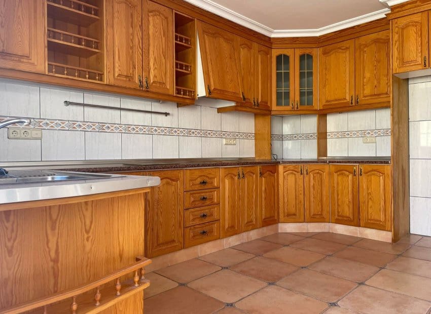 4 bedroom Villa for sale in Villamartin with pool - € 510,000 (Ref: 9131479)