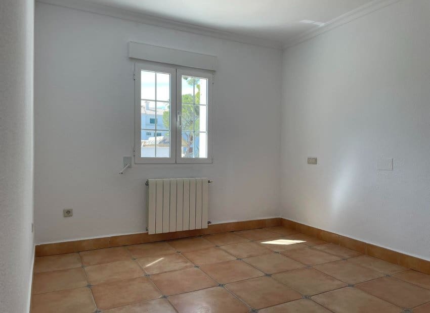 4 bedroom Villa for sale in Villamartin with pool - € 510,000 (Ref: 9131479)