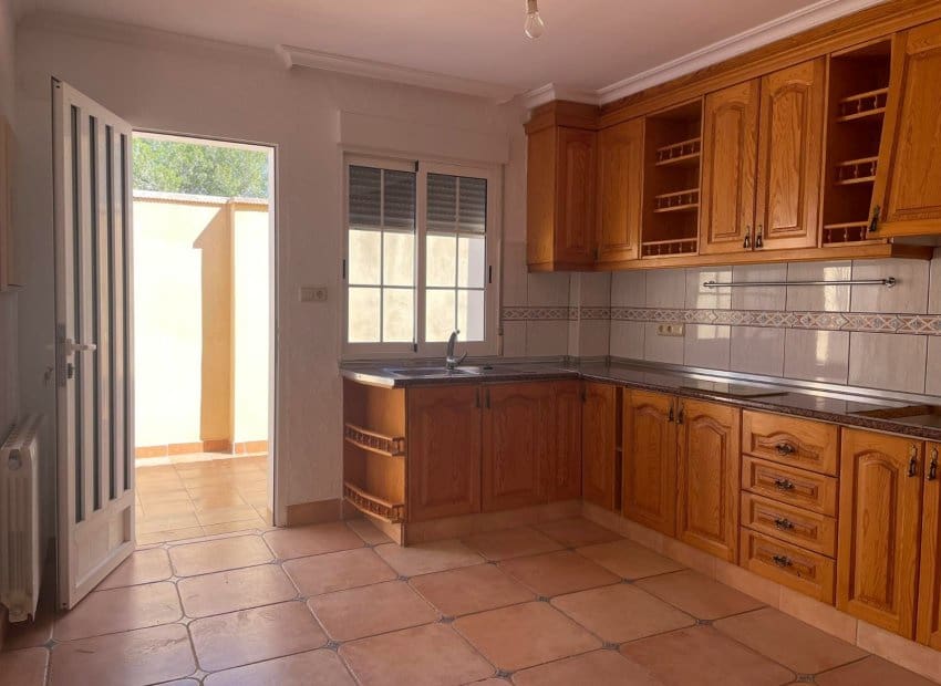 4 bedroom Villa for sale in Villamartin with pool - € 510,000 (Ref: 9131479)