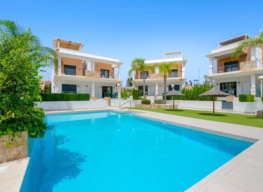 3 camera da letto Casa in vendita in Ciudad Quesada con piscina - 339.000 € (Rif: 9131482)