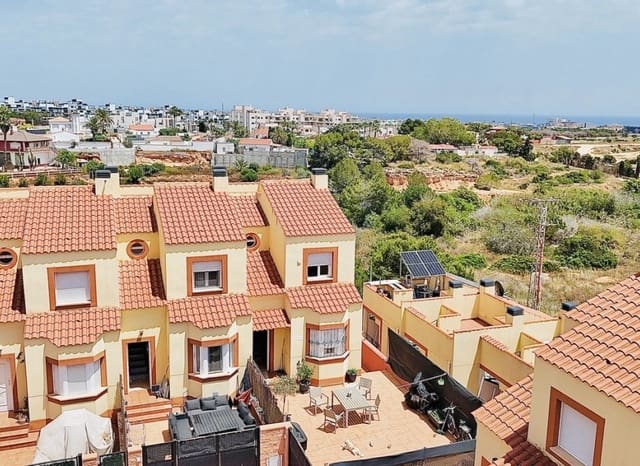 3 makuuhuone Omakotitalo myytävänä paikassa Lomas de Cabo Roig - Los Dolses, Orihuela mukana uima-altaan - 234 000 € (Ref: 9131750)
