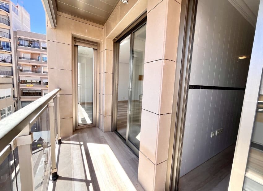 4 soveværelse Lejlighed til salg i Santa Pola - € 330.000 (Ref: 9131752)