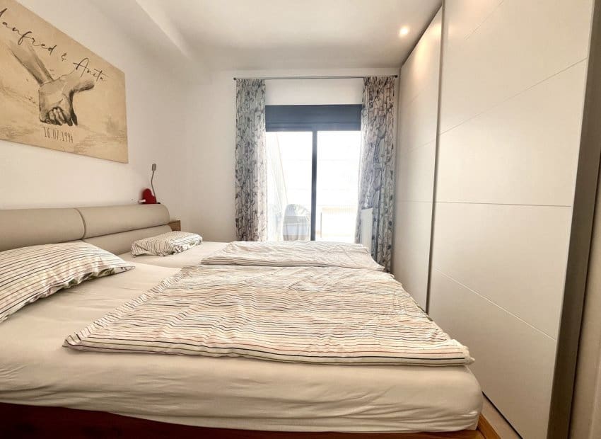 2 bedroom Apartment for sale in Pilar de la Horadada with pool - € 224,000 (Ref: 9131761)