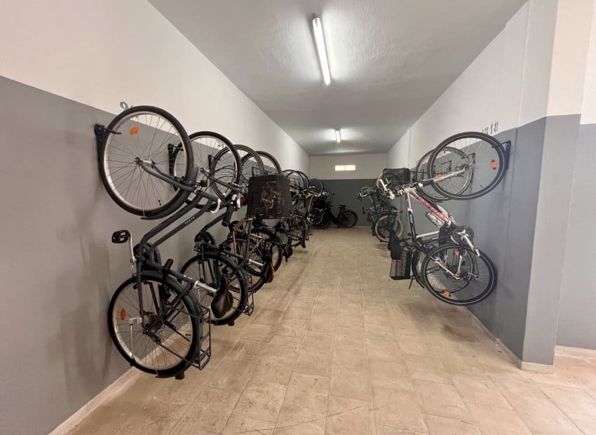 2 bedroom Apartment for sale in Pilar de la Horadada with pool - € 224,000 (Ref: 9131761)