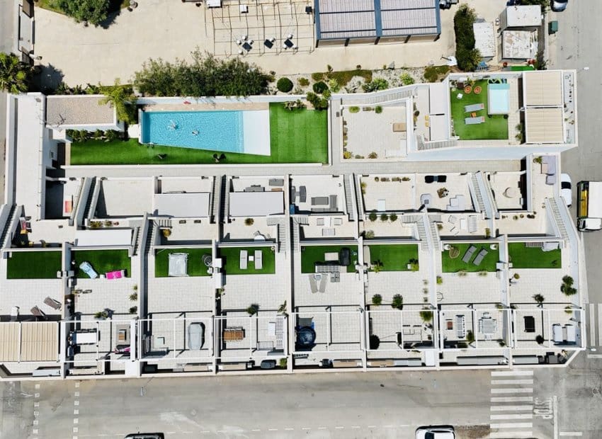 2 bedroom Apartment for sale in Pilar de la Horadada with pool - € 224,000 (Ref: 9131761)