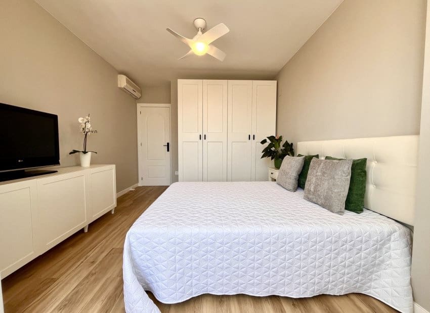 3 quarto Casa em Banda para venda em Playa Flamenca com piscina - 288 000 € (Ref: 9131763)