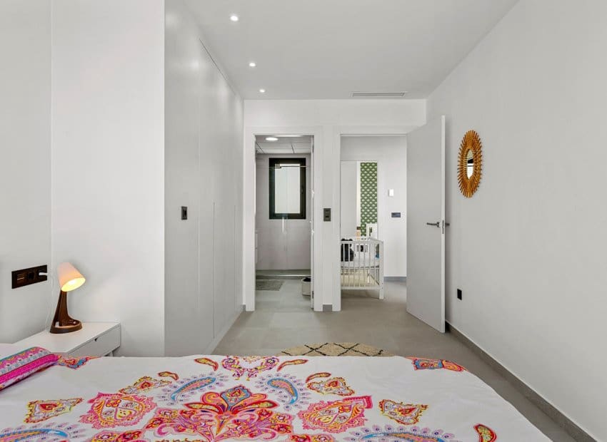 4 makuuhuone Huvila myytävänä paikassa Ciudad Quesada mukana uima-altaan - 369 000 € (Ref: 9131771)