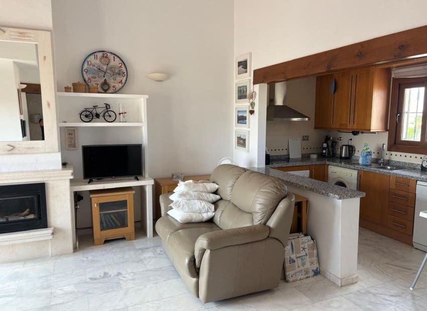 2 bedroom Penthouse for sale in Algorfa with pool - € 185,000 (Ref: 9133154)