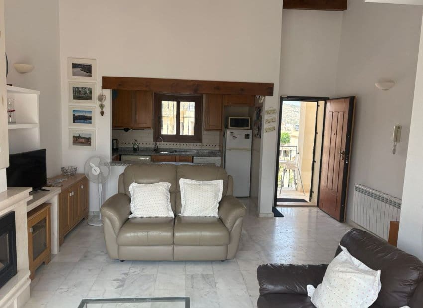 2 bedroom Penthouse for sale in Algorfa with pool - € 185,000 (Ref: 9133154)