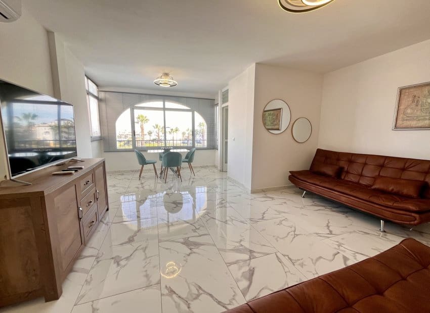 1 soverom Leilighet til salgs i Villamartin med svømmebasseng - € 155 000 (Ref: 9133158)