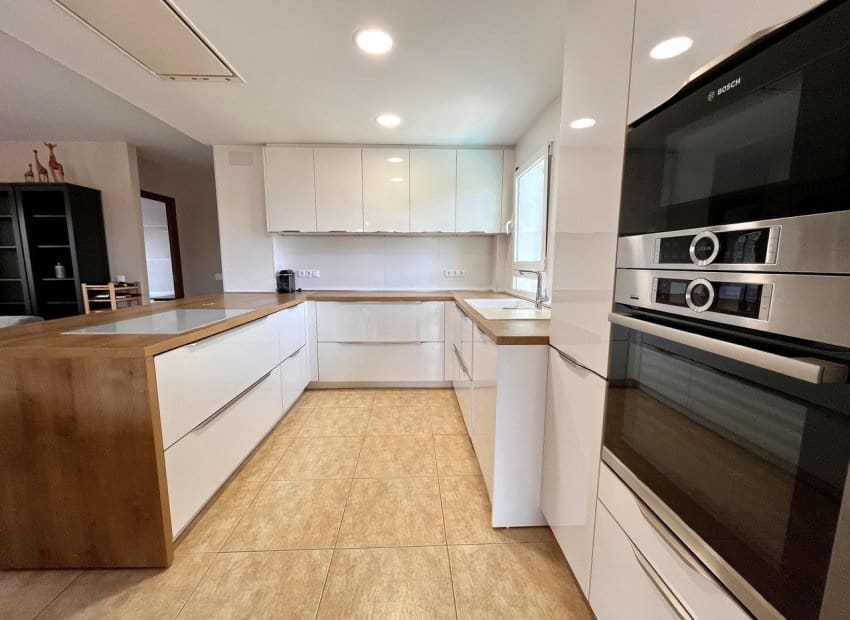 5 bedroom Villa for sale in Orihuela Costa with pool - € 795,000 (Ref: 9133161)