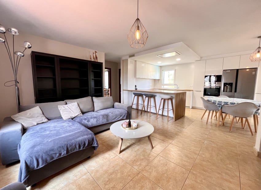 5 bedroom Villa for sale in Orihuela Costa with pool - € 795,000 (Ref: 9133161)