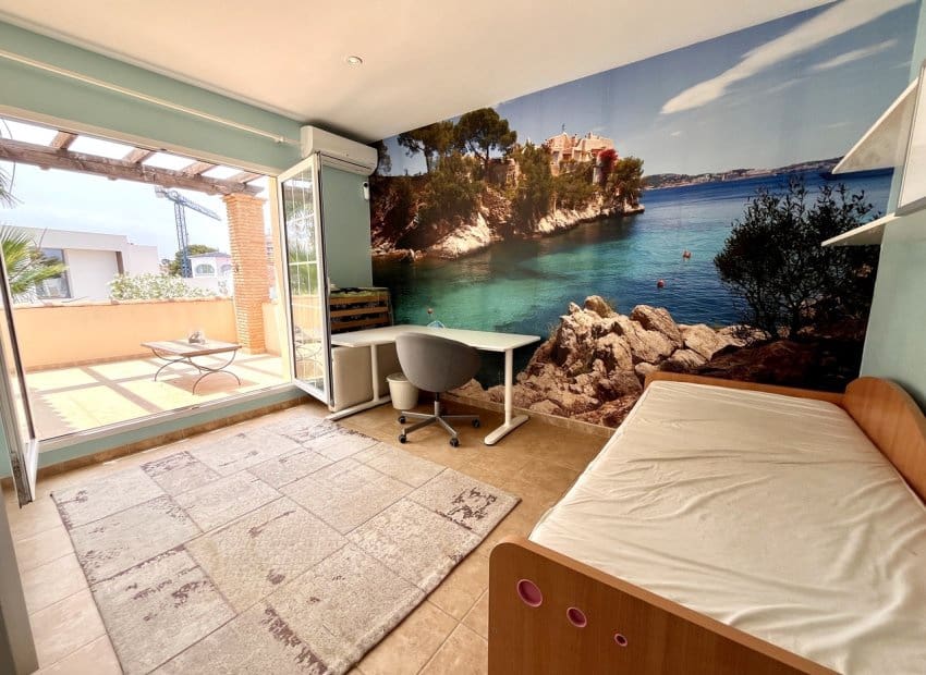 5 bedroom Villa for sale in Orihuela Costa with pool - € 795,000 (Ref: 9133161)