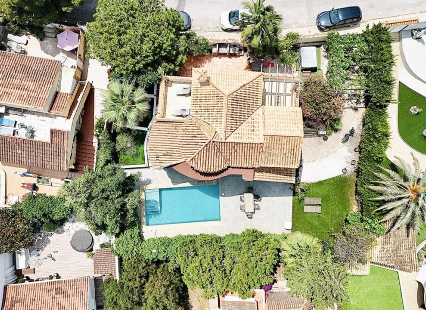 5 bedroom Villa for sale in Orihuela Costa with pool - € 795,000 (Ref: 9133161)