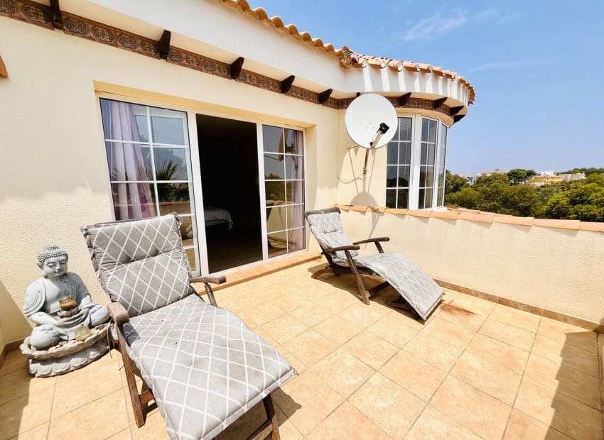 5 bedroom Villa for sale in Orihuela Costa with pool - € 795,000 (Ref: 9133161)