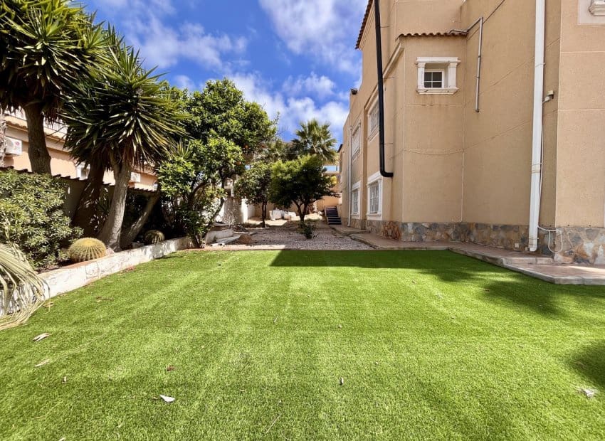 5 soverom Villa til salgs i La Zenia med svømmebasseng - € 600 000 (Ref: 9133163)