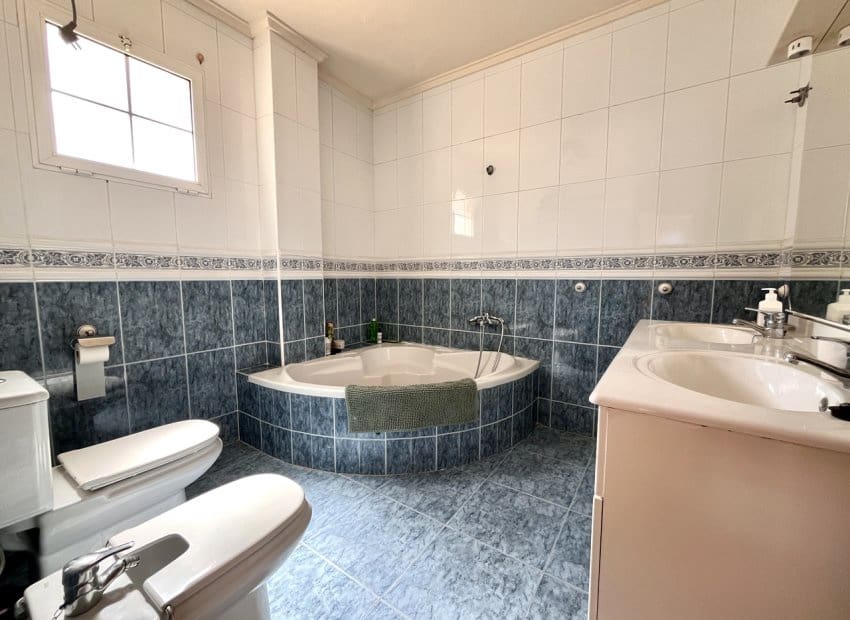 5 soverom Villa til salgs i La Zenia med svømmebasseng - € 600 000 (Ref: 9133163)