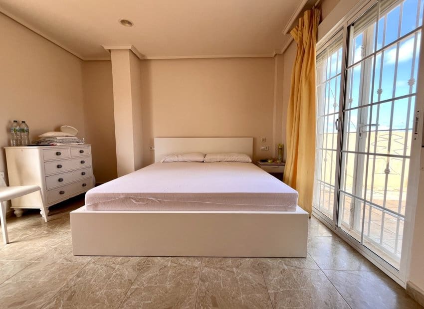 5 soverom Villa til salgs i La Zenia med svømmebasseng - € 600 000 (Ref: 9133163)